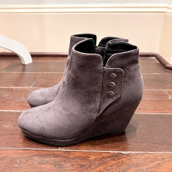 CL by Chinese Laundry Charcoal Ankle Booties - Picture 2 of 8